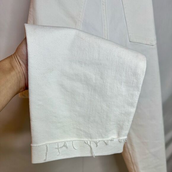 GAP White Girlfriend Mid Rise Jeans Size 6P - Picture 9 of 12